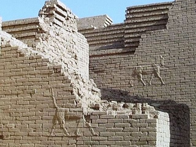 Történelmi városokat, birodalmakat körülvevő híres falak